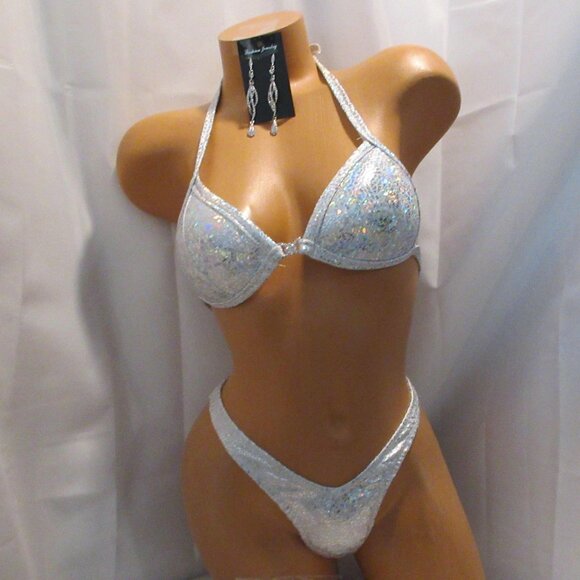 NWT NPC WELLNESS COMPETITION BIKINI SUIT SILVER 32B CUP SMALL BOTTOMS - Picture 1 of 6